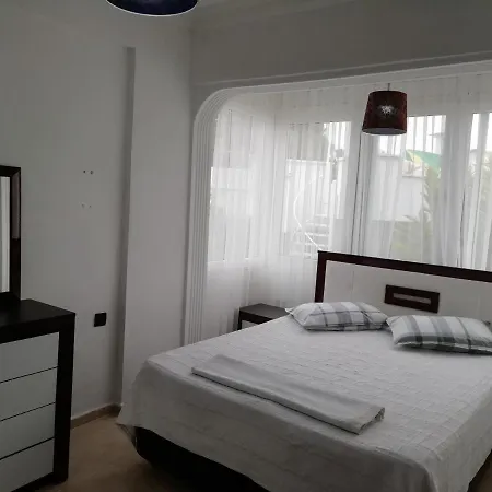 Vila Denize Kenarinda Konforlu Villa Kusadası